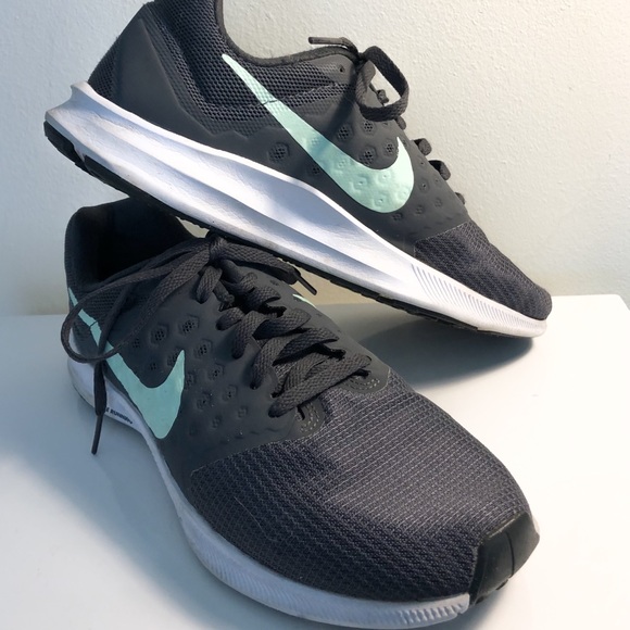 Nike Shoes - Nike Downshifter 7